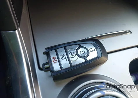 2020 Ford Explorer Xlt z USA, uszkodzony, nr VIN 1FMSK8DH6LGC58189